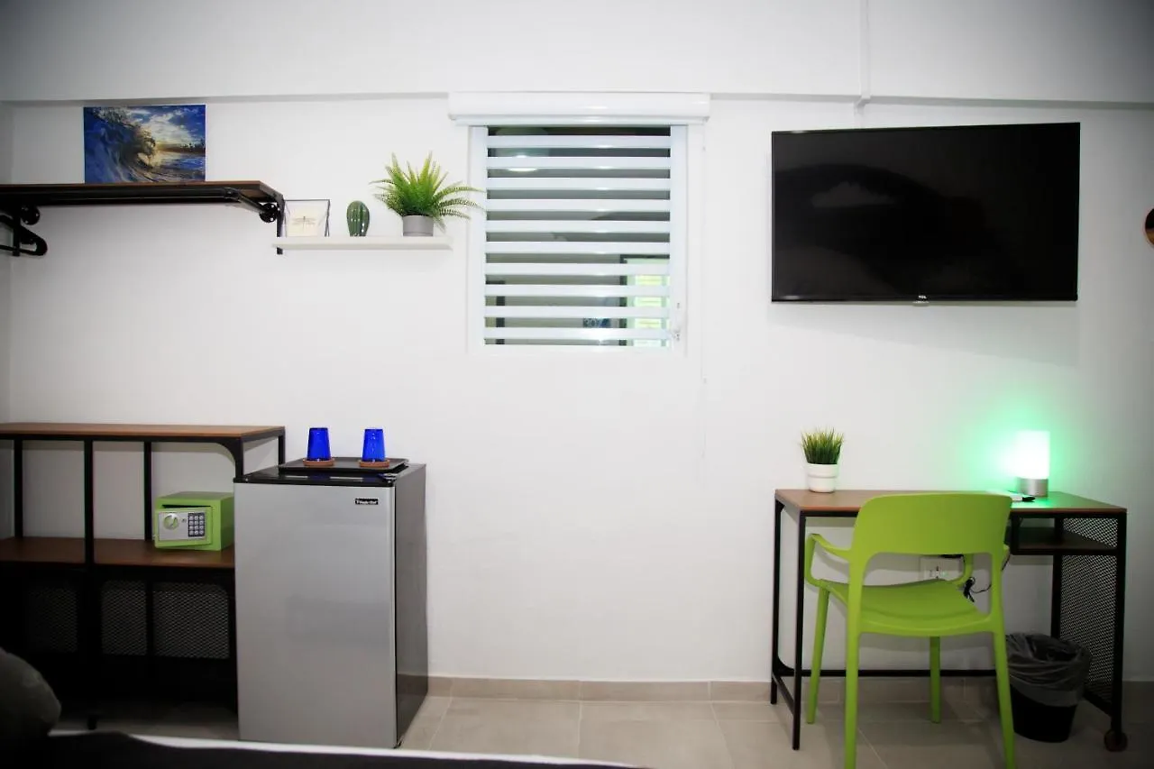 Hostel Nomada Beach Hostel- Isla Verde San Juan Puerto Rico