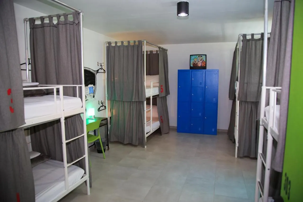 Nomada Beach Hostel- Isla Verde San Juan Auberge de jeunesse